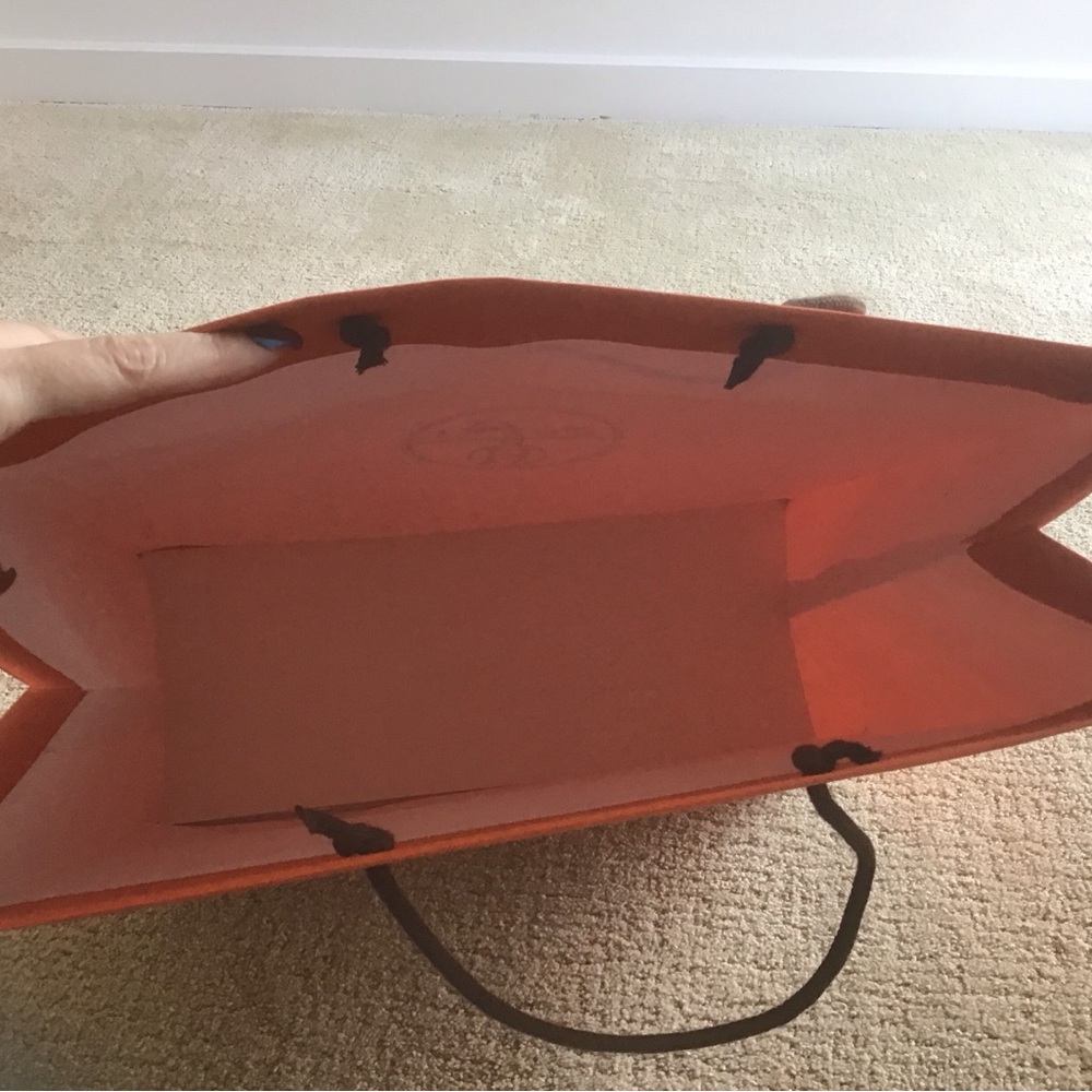 Authentic Hermes Orange Paper Shopping Bag Sac Large 18.5 x 16.5 x 6.5 - Picture 5 of 5
